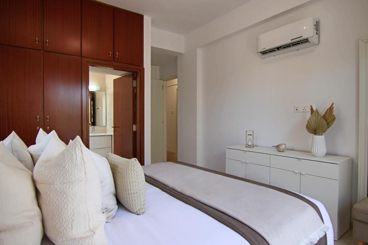 Phaedrus Living: City View Luxury Flat Androcleous Paphos ภายนอก รูปภาพ